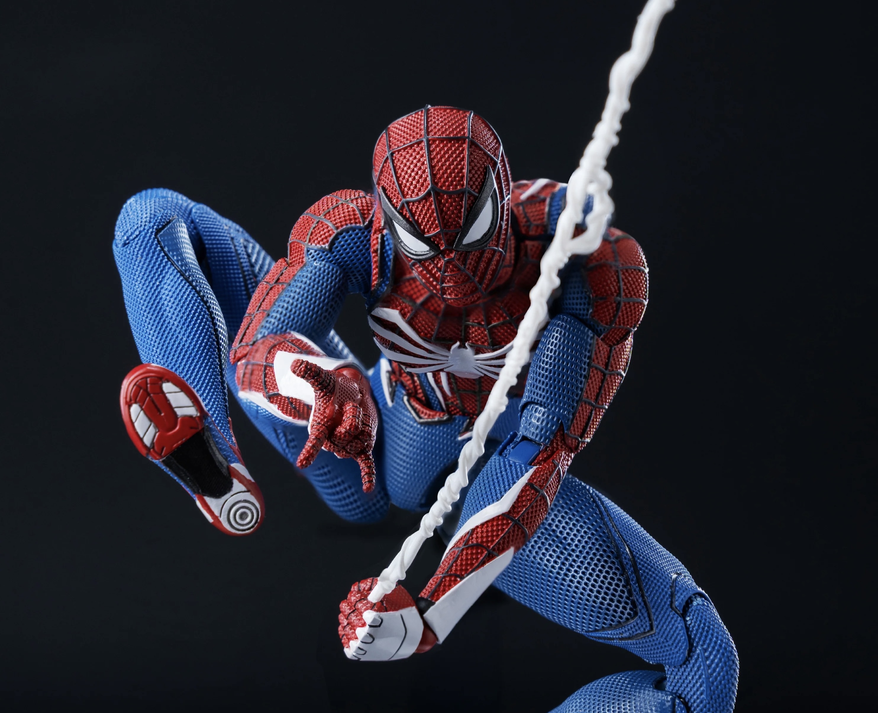 ThreeZero DLX Spider-Man Advanced Suit 2.0 Peter Parker First look: Ultimate Insomniac Spider-Man Figure